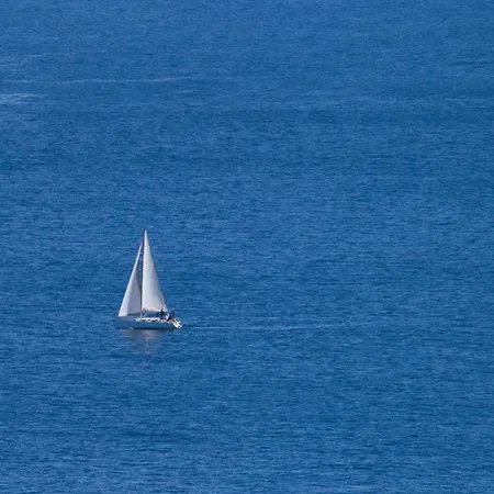 Art Flat Municipio Pensionat 3*