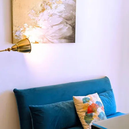 Art Flat Municipio 3*