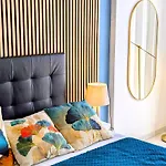 Art Flat Municipio Гостевой дом 4*