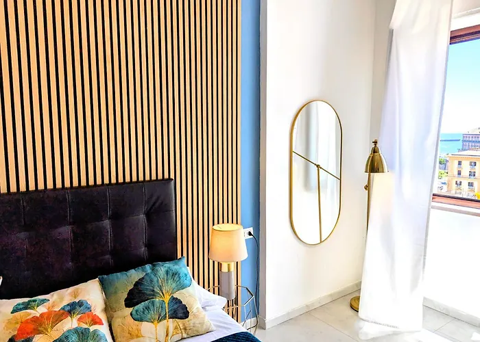 Art Flat Municipio 4*